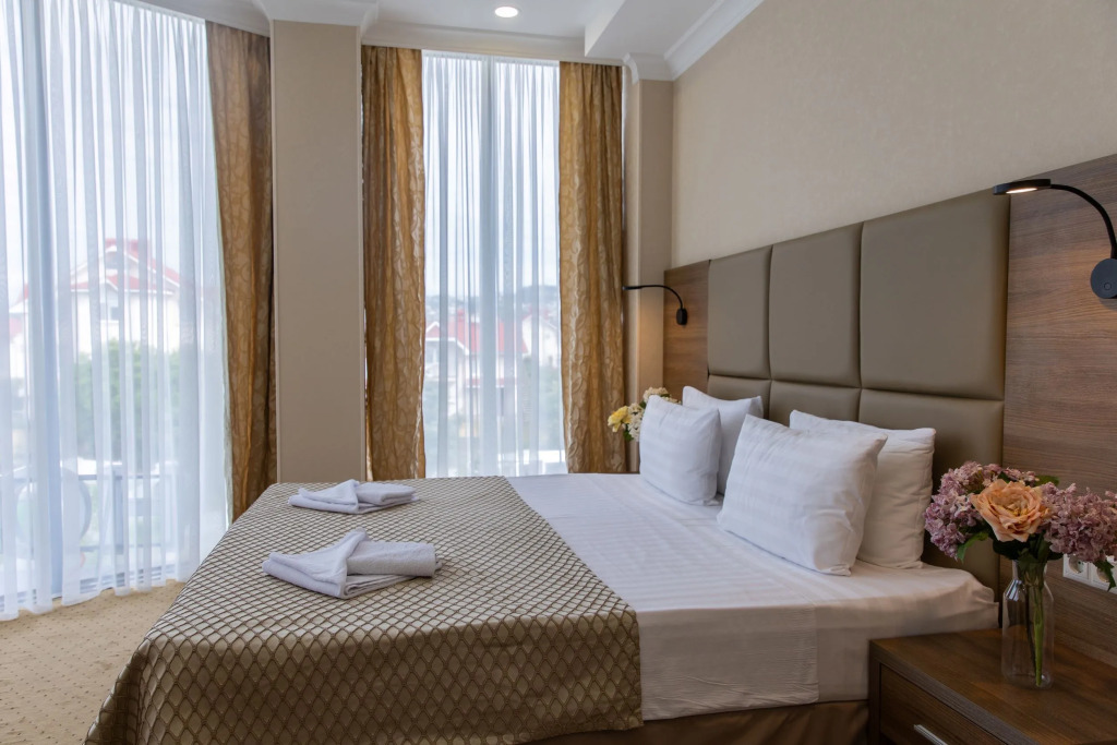 Двухместный номер Комфорт двуспальная кровать в ТиАдель