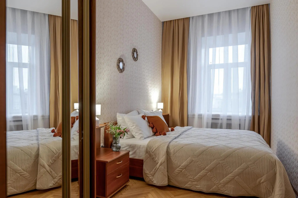 Апартаменты RentDaySpb в историческом центре Санкт-Петербурга — фото