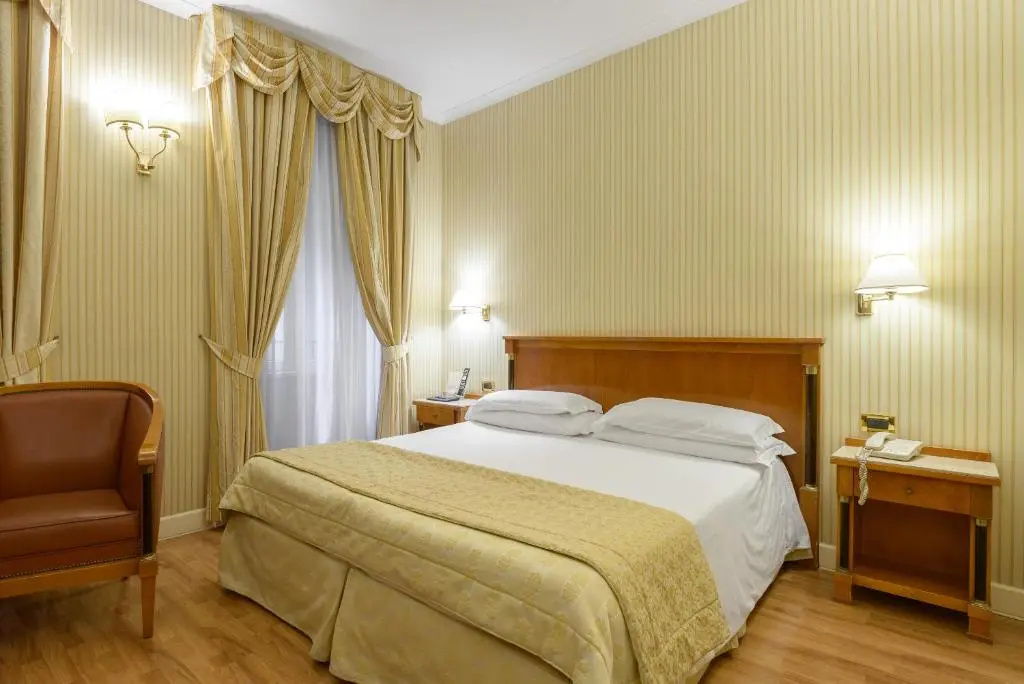 Classic Double room (full double bed)