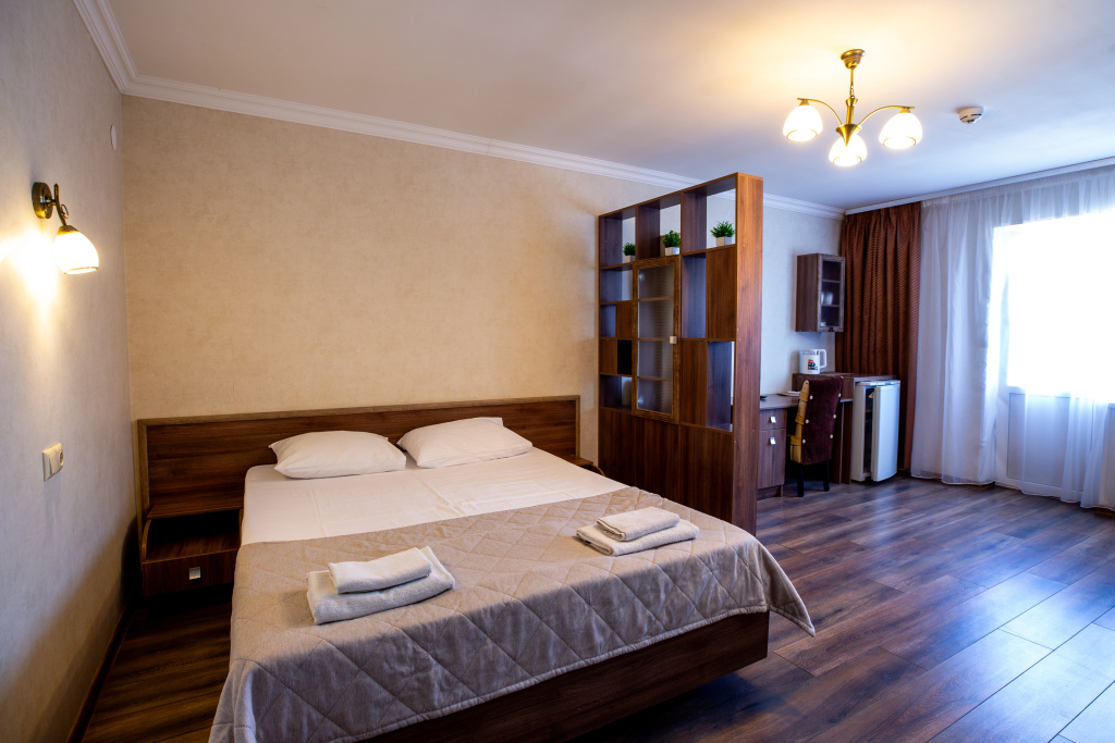 Double Junior Suite with balcony (full double bed)