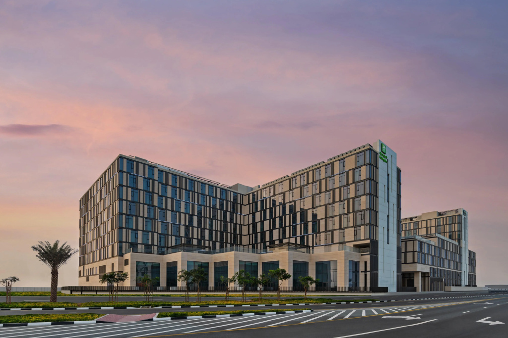 Holiday Inn Dubai al-Maktoum Airport, an IHG Hotel — фото