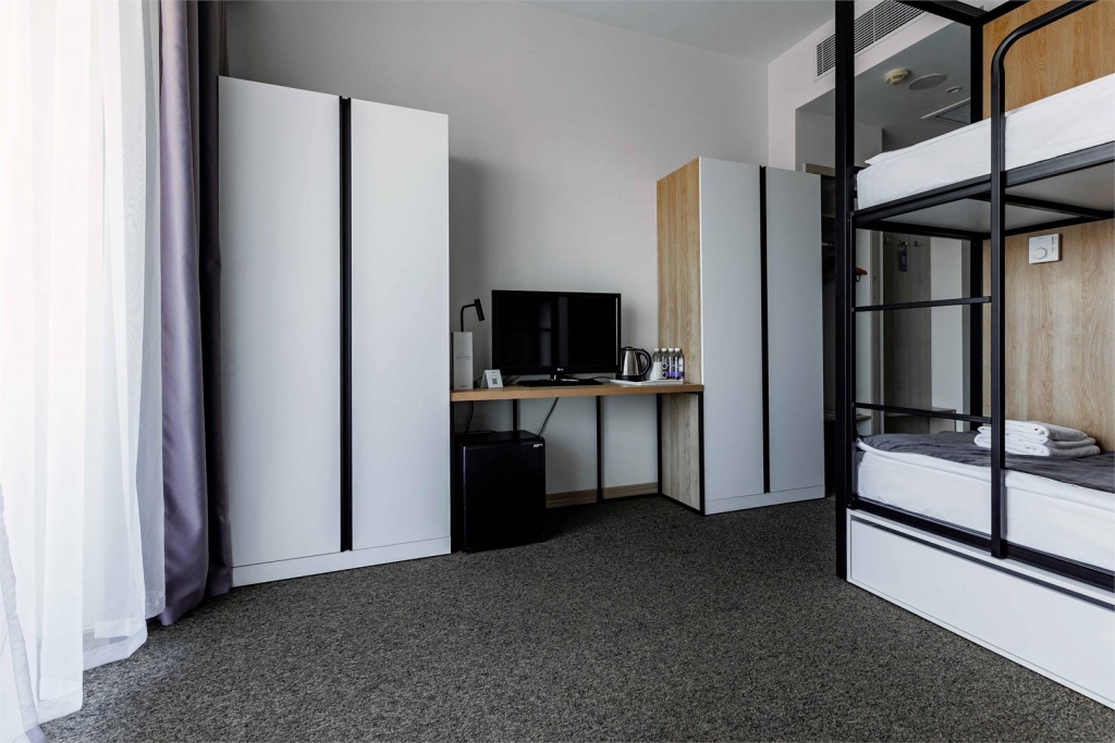 Sochi Park Hotel Room Type - Standard Quadruple room with balcony