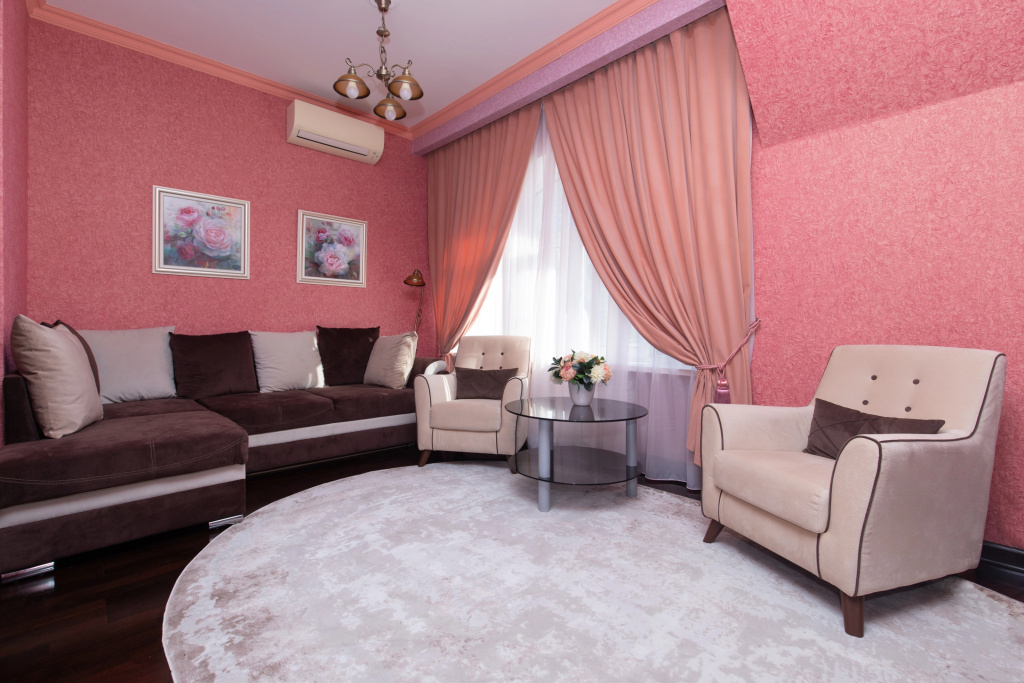 2 Bedrooms Double Suite (full double bed)
