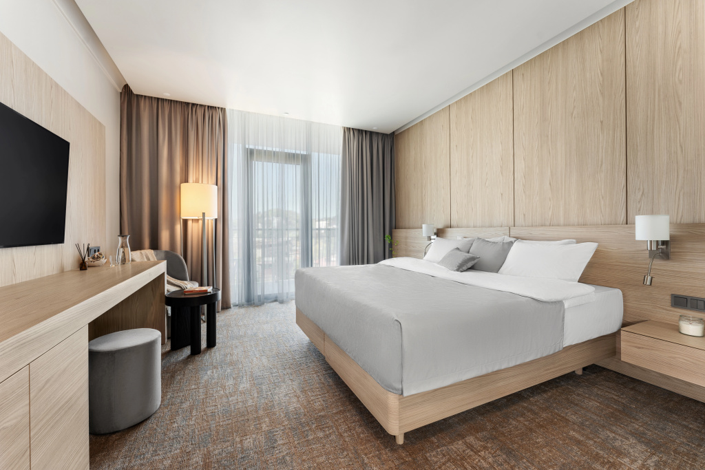 Standard Double room with balcony (full double bed)