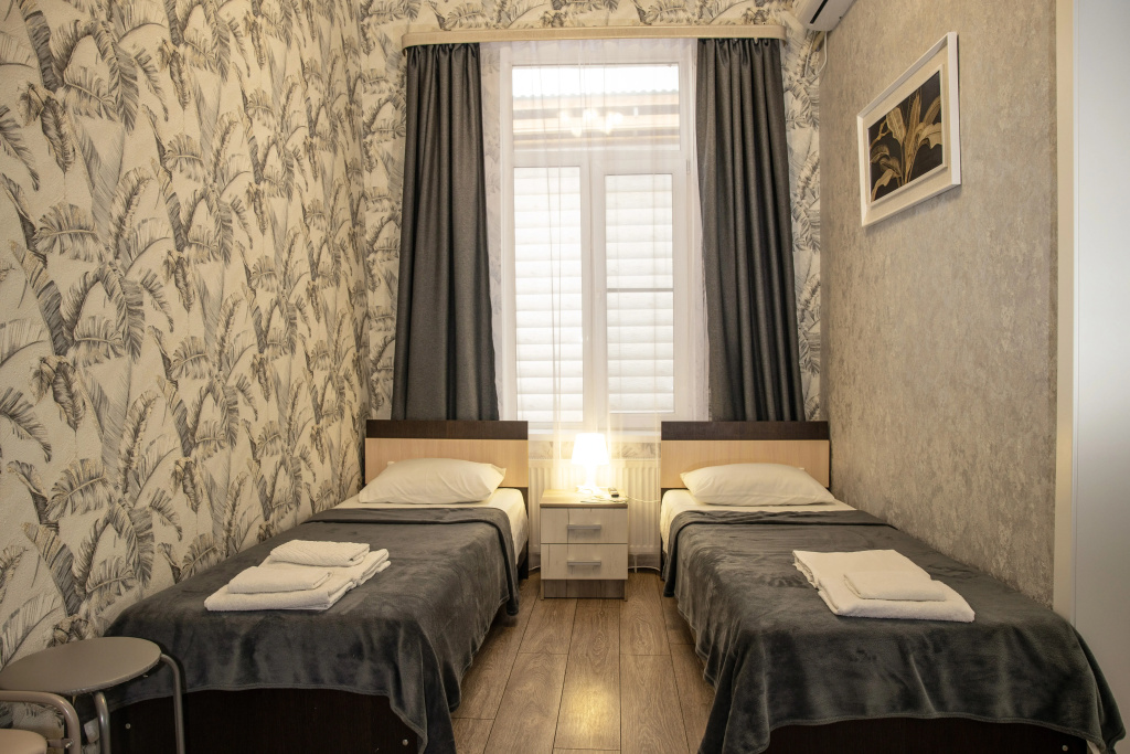 2 Bedrooms Comfort room