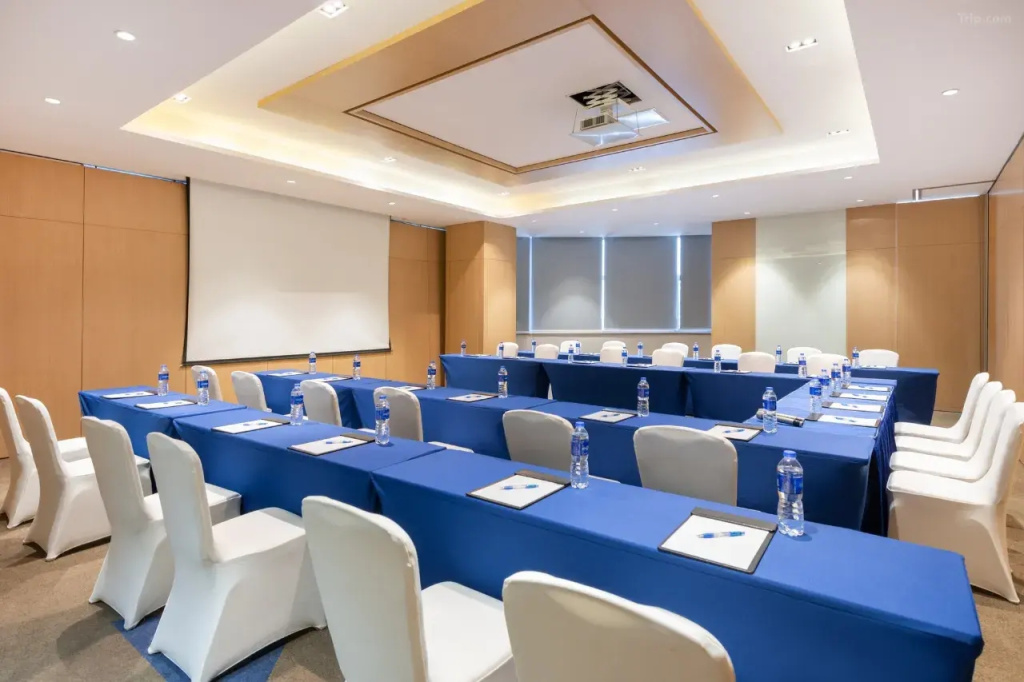 Hotel Holiday Inn Express SHANGHAI ZHENPING by IHG - Général