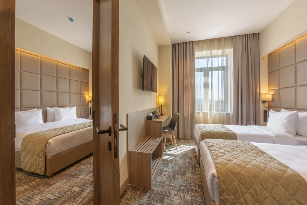 Hayasa Hotel Yerevan - Tap to explore photos