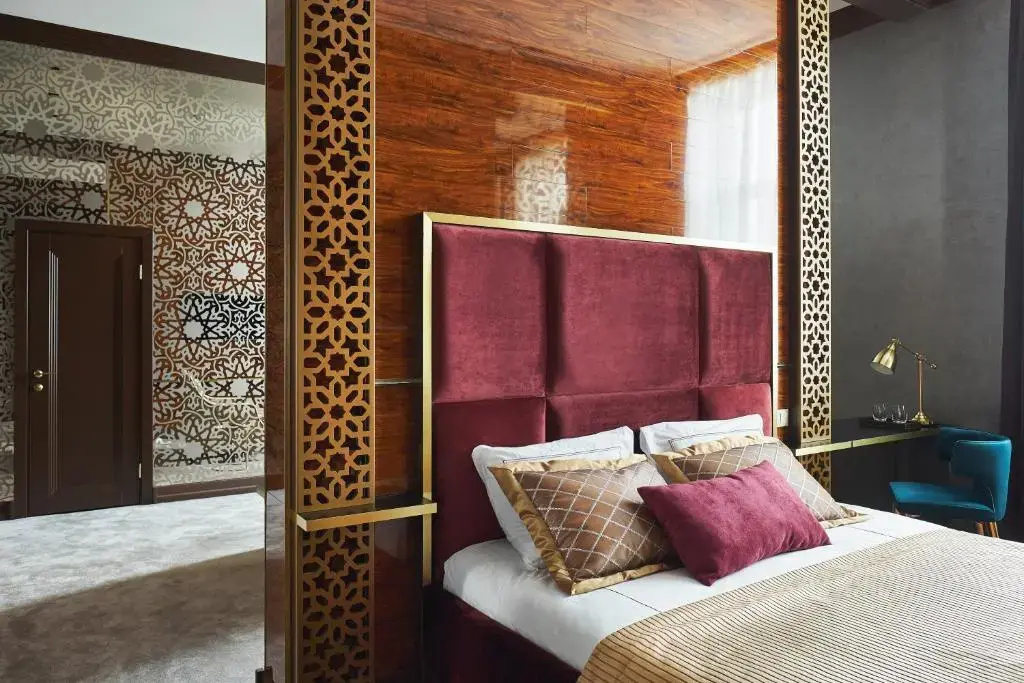 Diamond Hotel Room Type - Double Suite full double bed