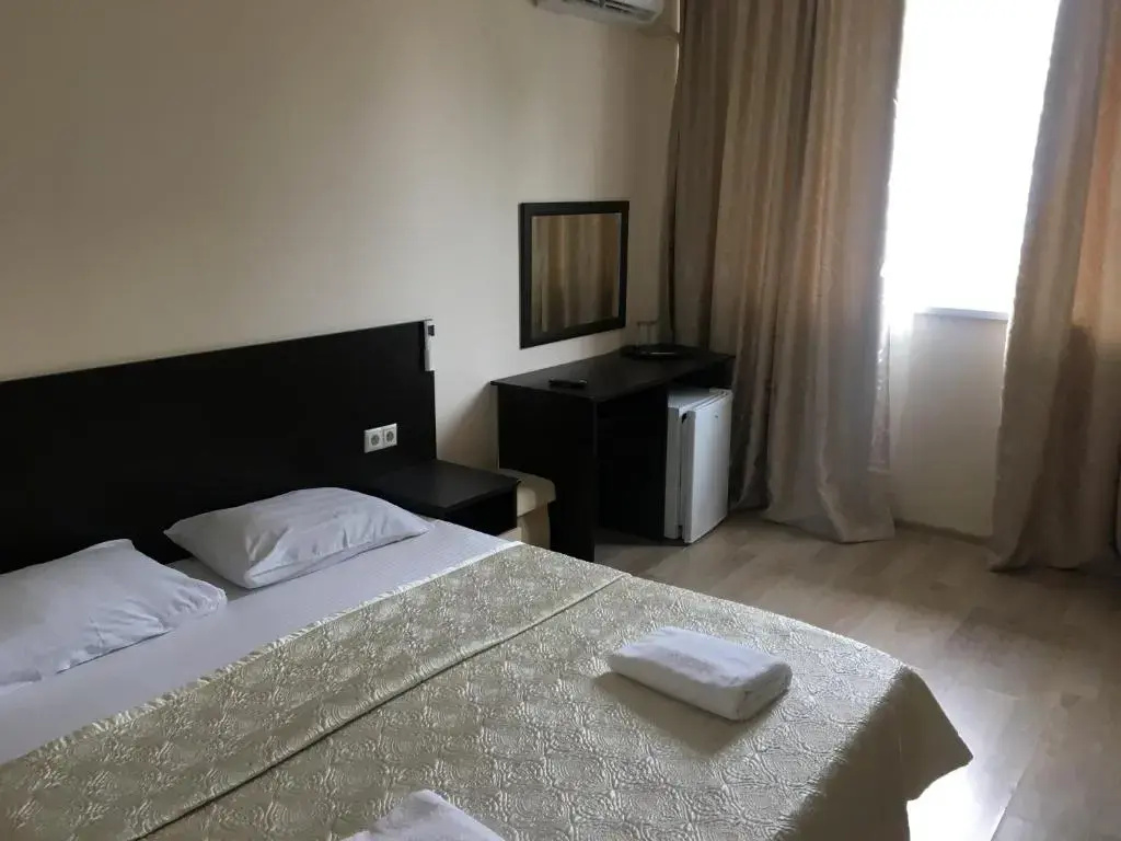 Economy Double room (full double bed)