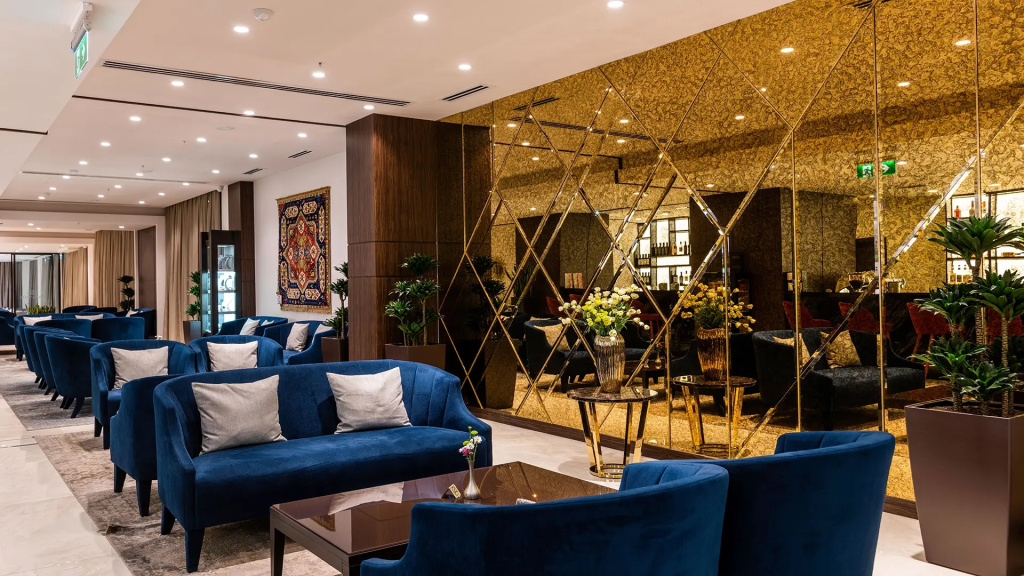 Ramada Hotel & Suites by Wyndham Yerevan — фото
