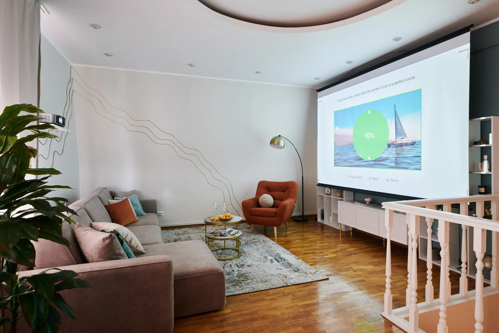 Квартира GM Apartments Двухуровневая с мансардой у Патриарших Прудов