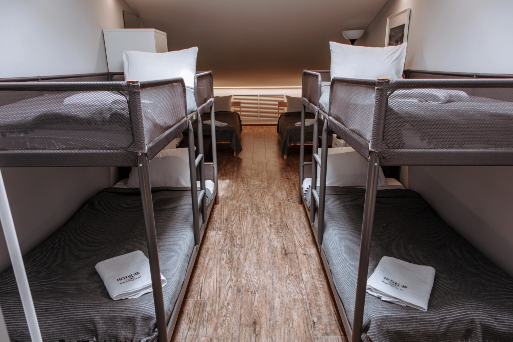 Economy Sextuple room