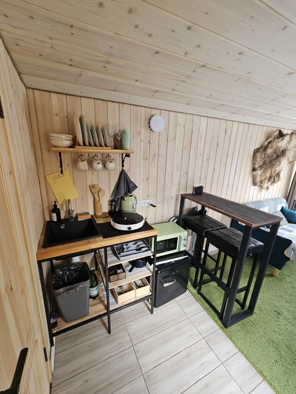 Коттедж с красивым видом из окна в Aurora barnhouse