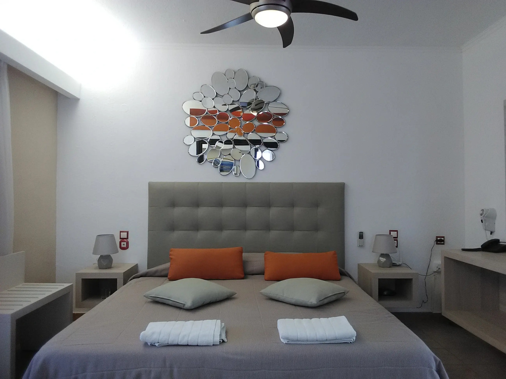 Junior Suite with balcony and with view