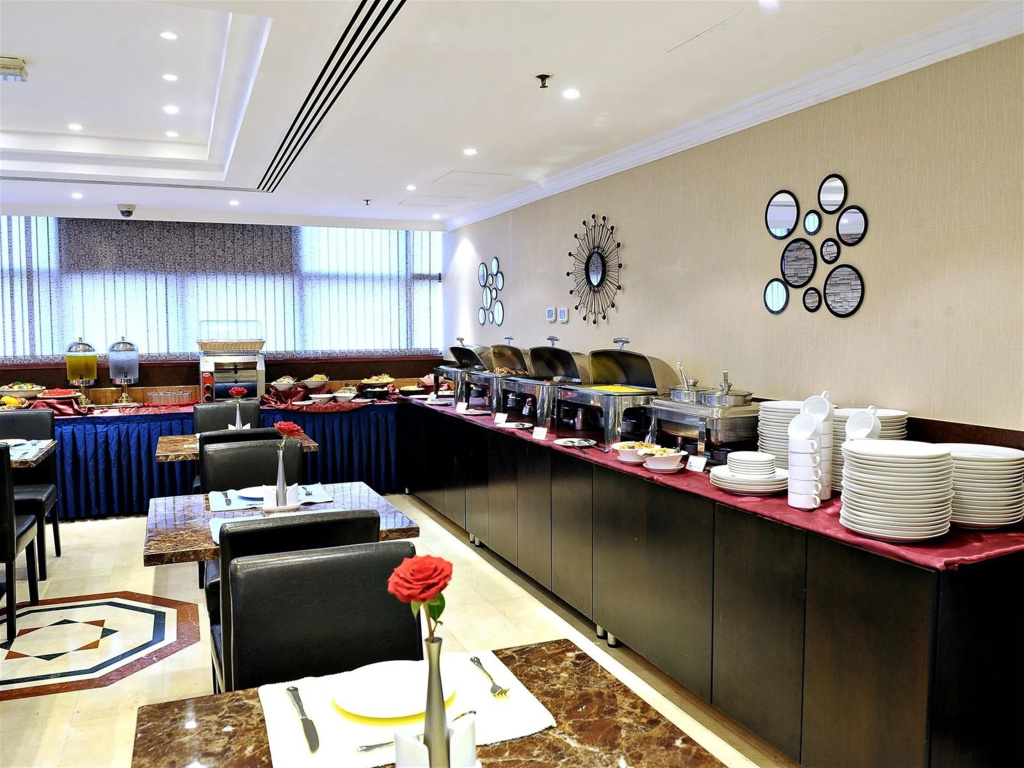 Food & Beverage