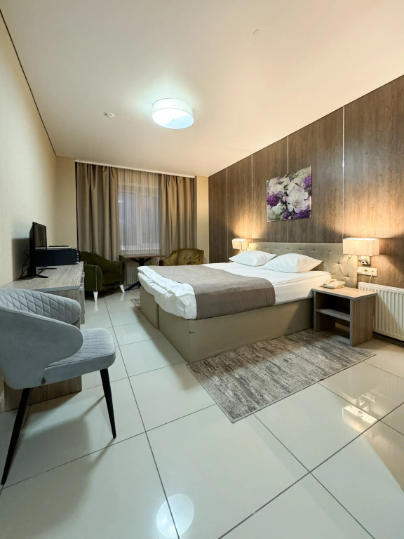 Central Hotel Room Type - Standard Double room full double bed