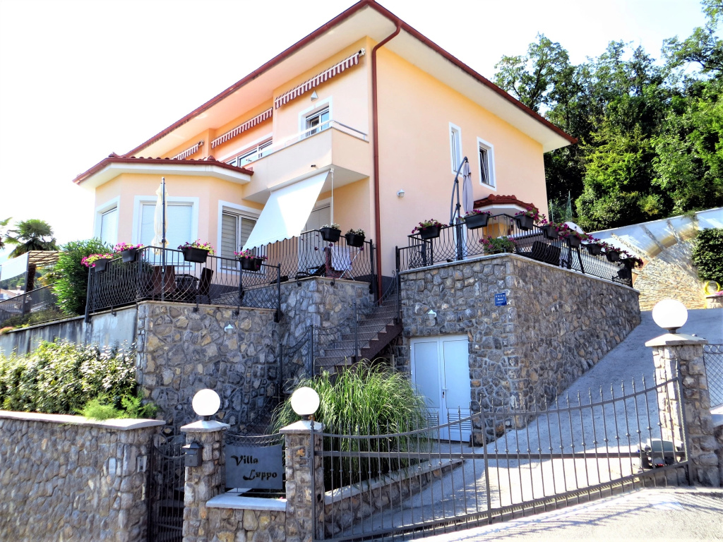 Villa Luppo Apartments