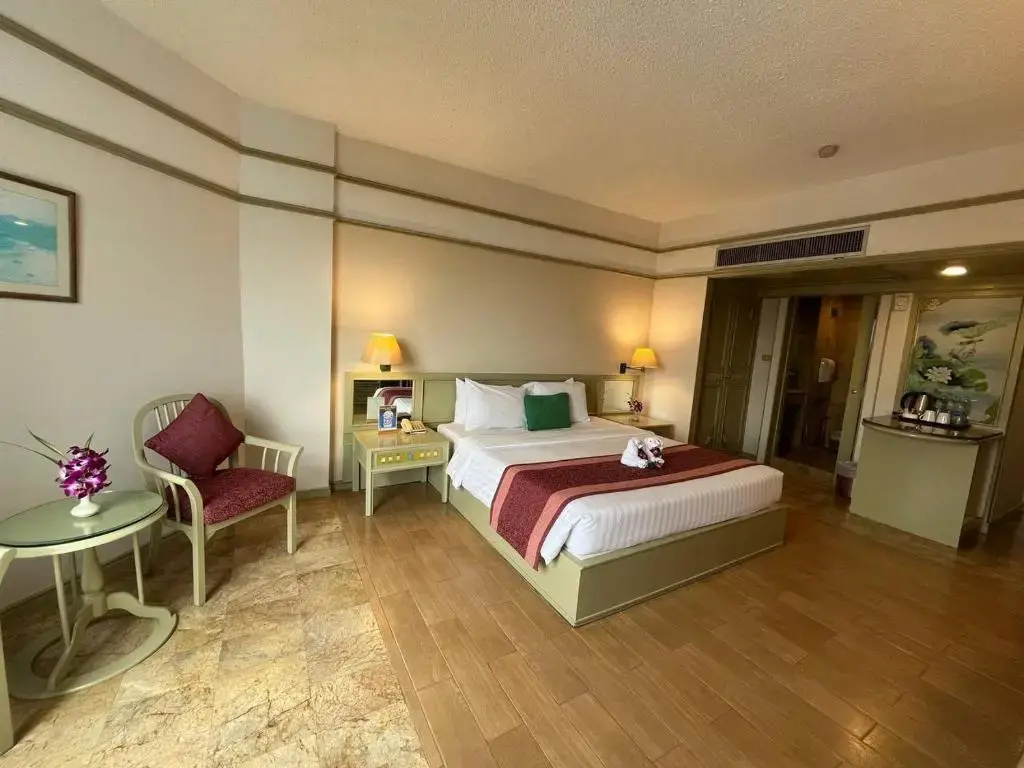 Cholchan Pattaya Beach Resort - Général
