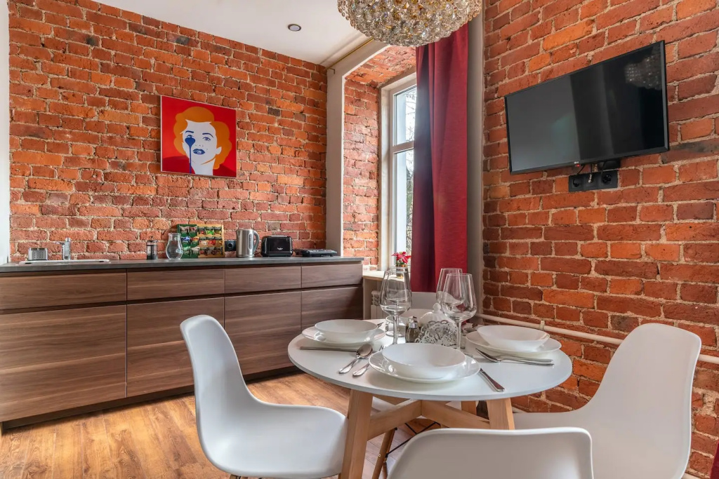 Отель Апартаменты 1 Letyourflat Loft на улице Восстания в Санкт-Петербурге
