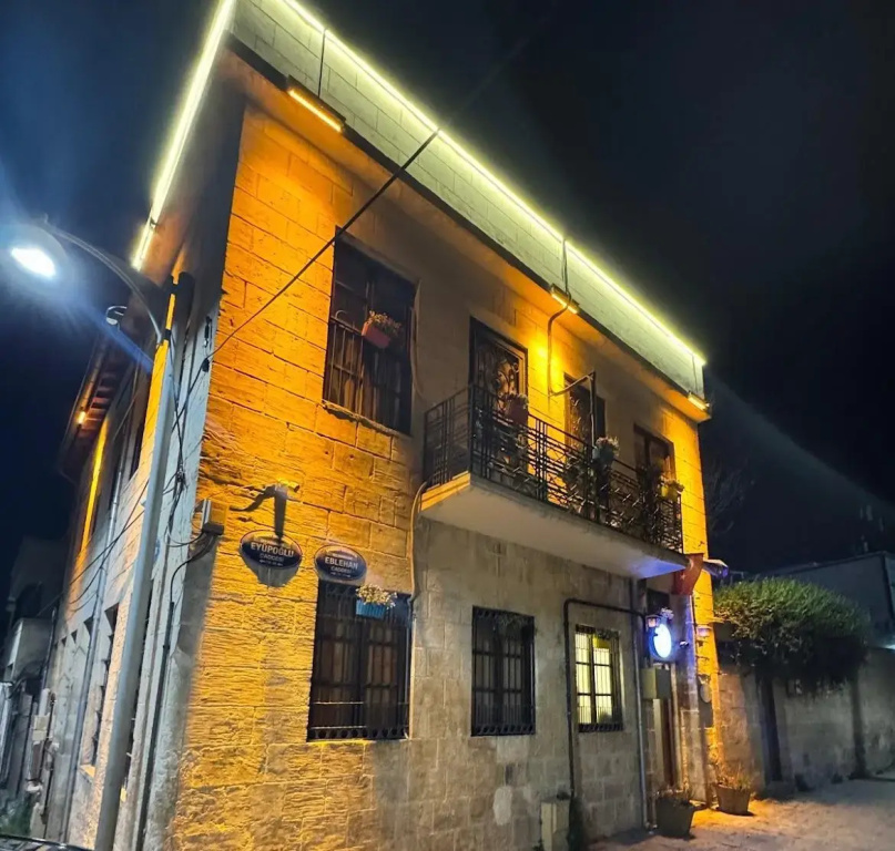 Ezel Hanim Konagi Hostel