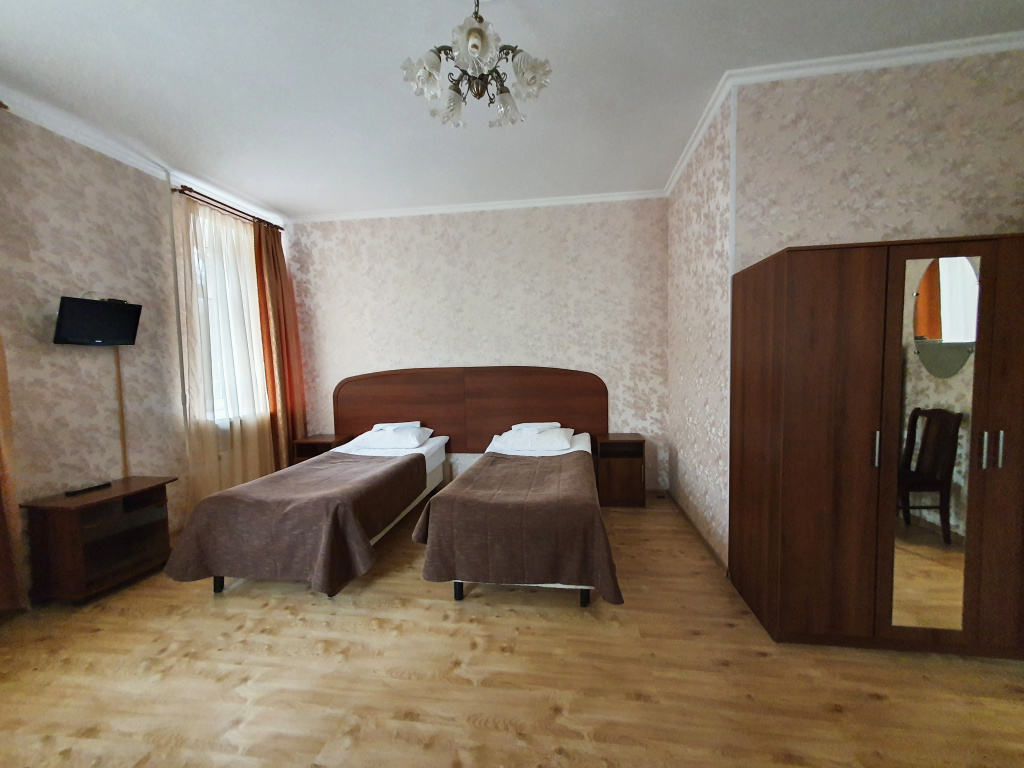 Гостиница Адмирал — фото