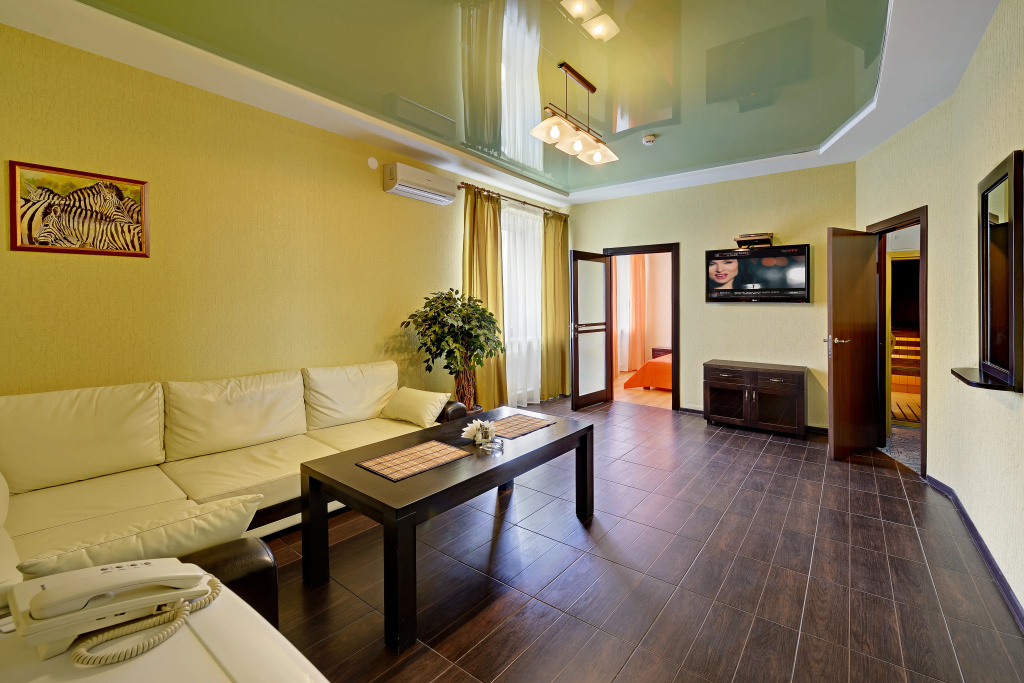 Lobby & Reception