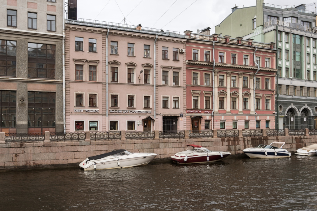 Квартира Трёхкомнатная с изолированными комнатами и балконом — фото