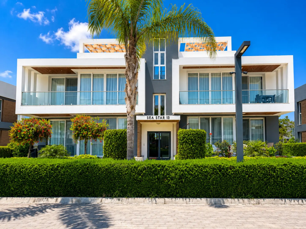 Na Pervoy Linii Four Seasons Opal 13b S 2 Spalnyami Apartments