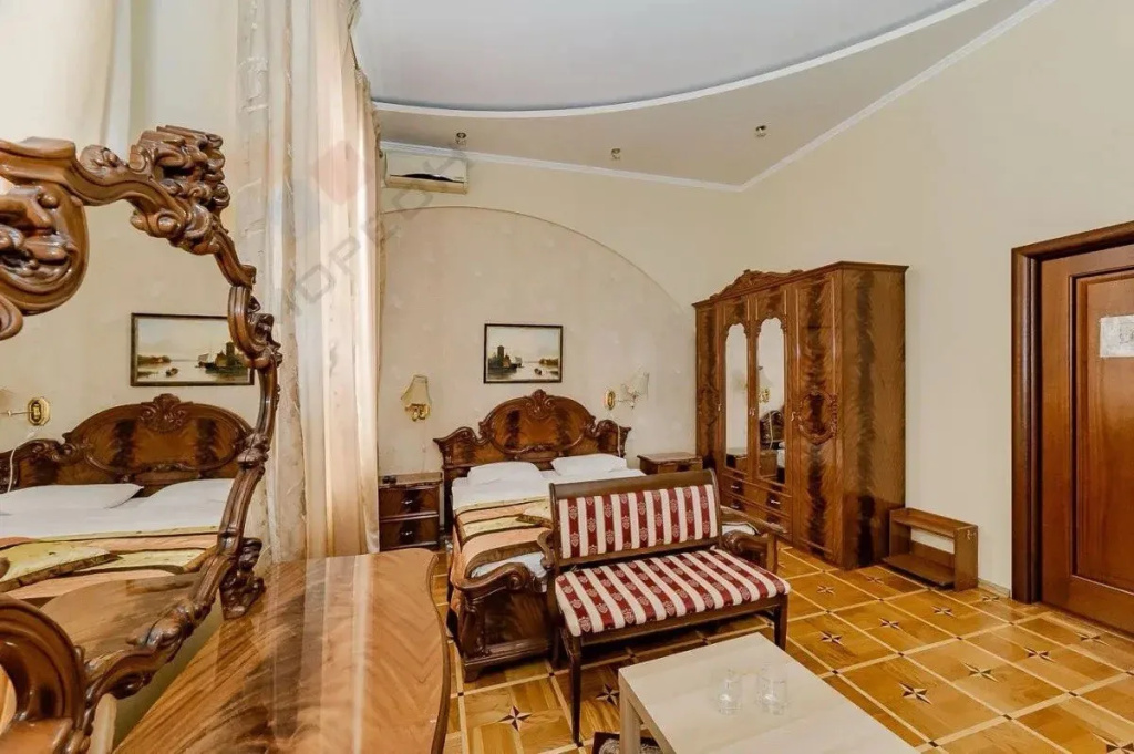 1 Bedroom Double Apartment with courtyard view (full double bed)
