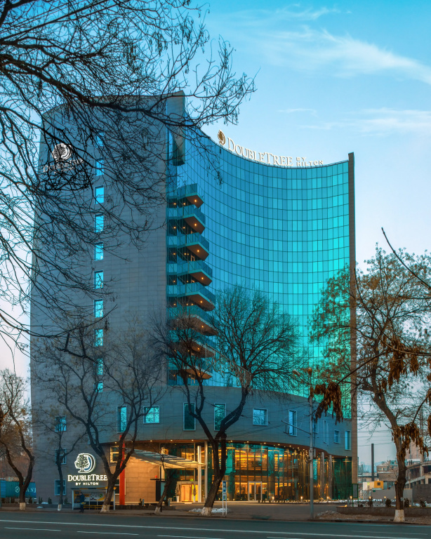 DoubleTree by Hilton Hotel Yerevan City Centre — фото