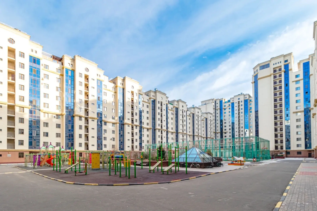 Svetlye I Uyutnye Ryadom S Botanicheskim Sadom Apartments