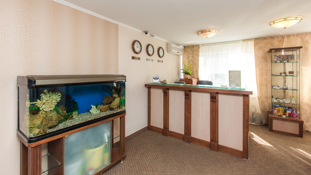 Lobby & Reception