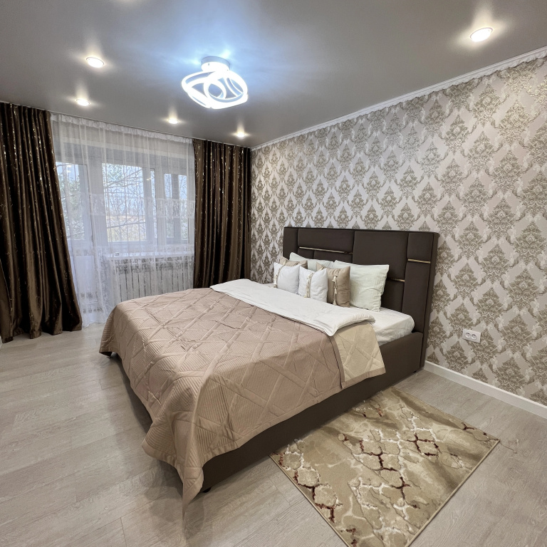 Bukhar Zhirau 63 Chudesniy Variant Flat