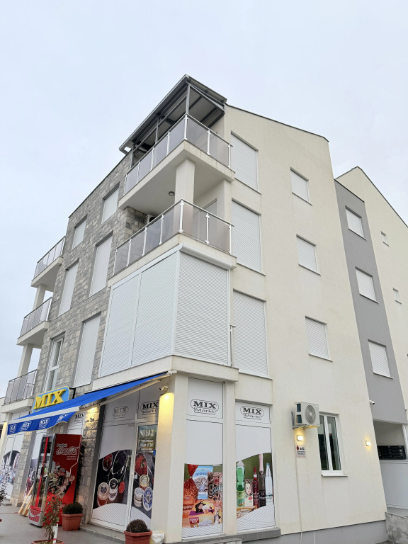 Entire Zenith Beach & Private Parking Apartments