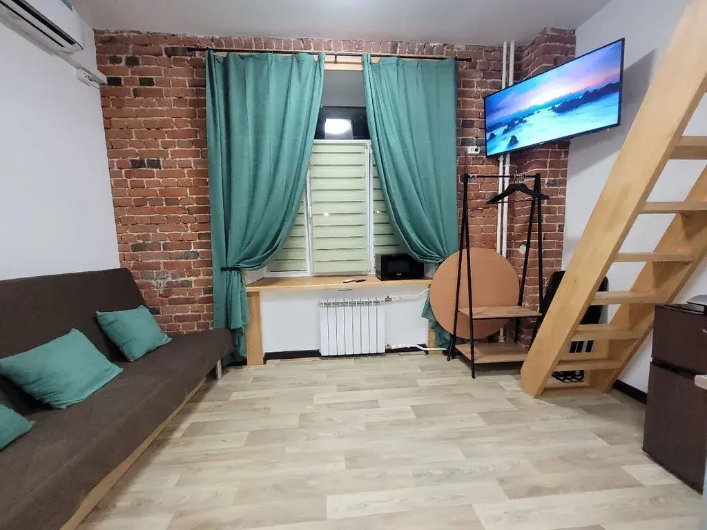 Квартира Лофт 8 Зелёная — фото