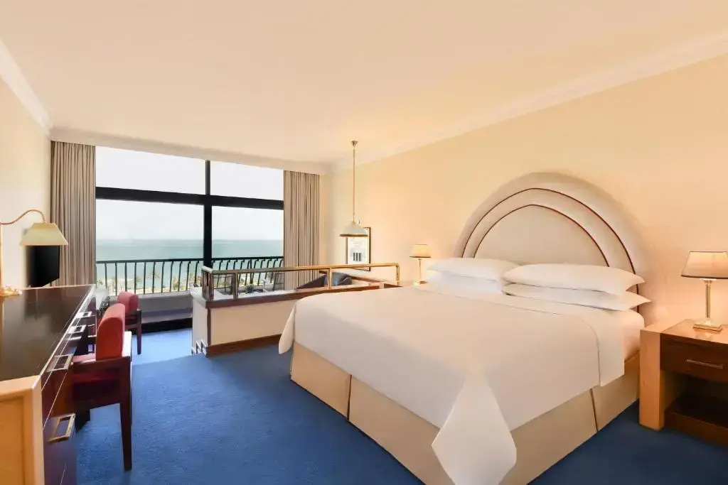 Deluxe Double room with balcony and with sea view (full double bed)