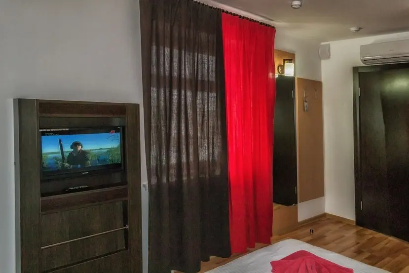 Superior Double room (full double bed)