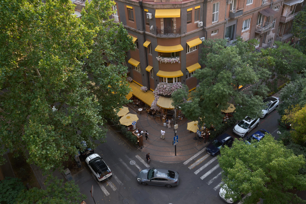 S 2 Spalnyami 2 Sanuzlami V Tsentre Goroda Ot Sweet Home Apartments