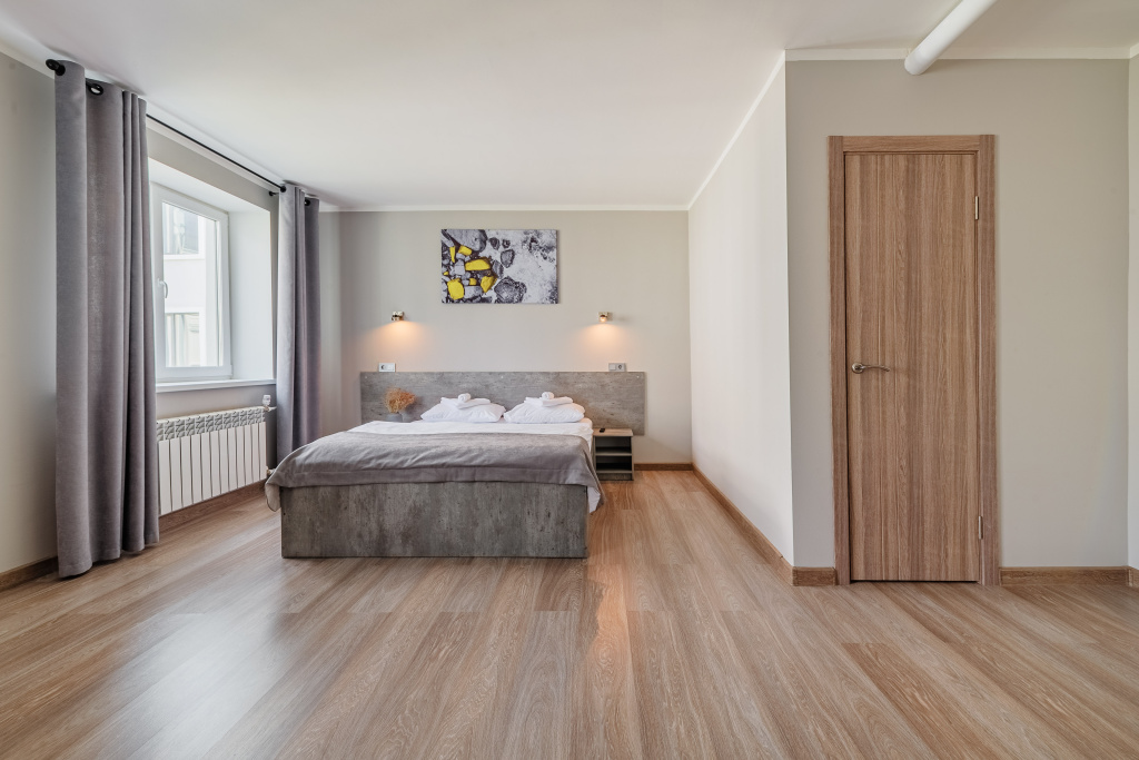 Berison Apart Hotel Room Type - Double Junior Suite full double bed