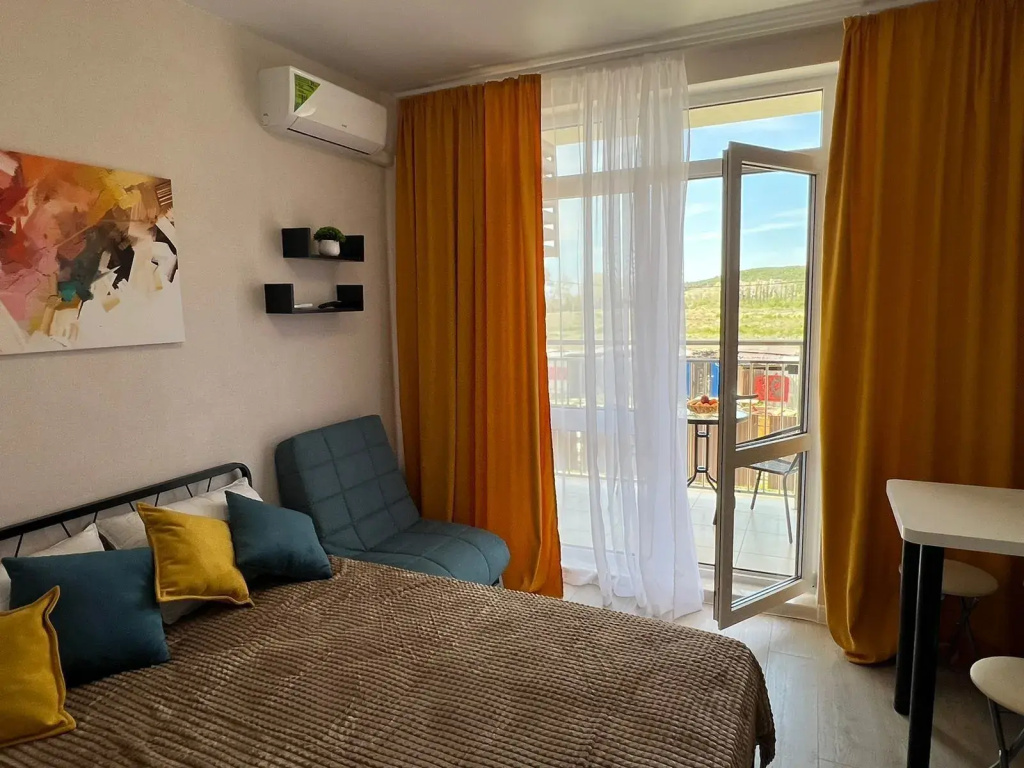 Квартира Студия с Бacсeйном в ЖК Кипарис  338 — фото