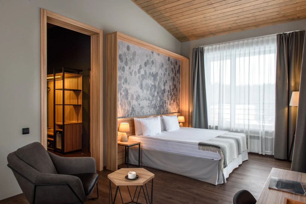 Suite with balcony