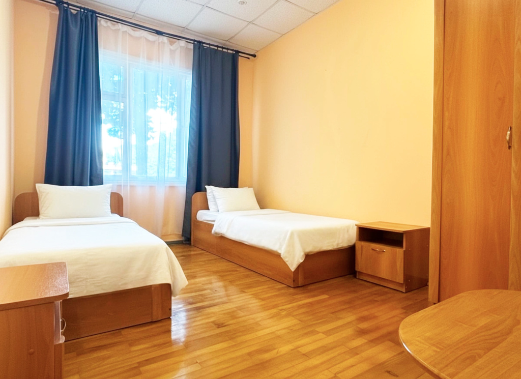 3 Bedrooms Apartment