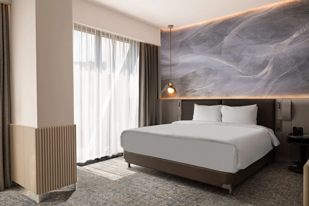 Hotel Cosmos Selection Moscow Arbat Room Type - Double Junior Suite with Kremlin view full double bed
