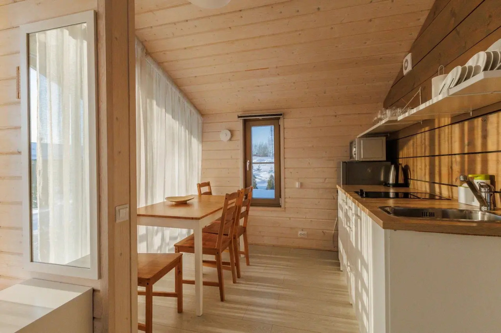 Четырёхместный коттедж с красивым видом из окна в Strawberry fields