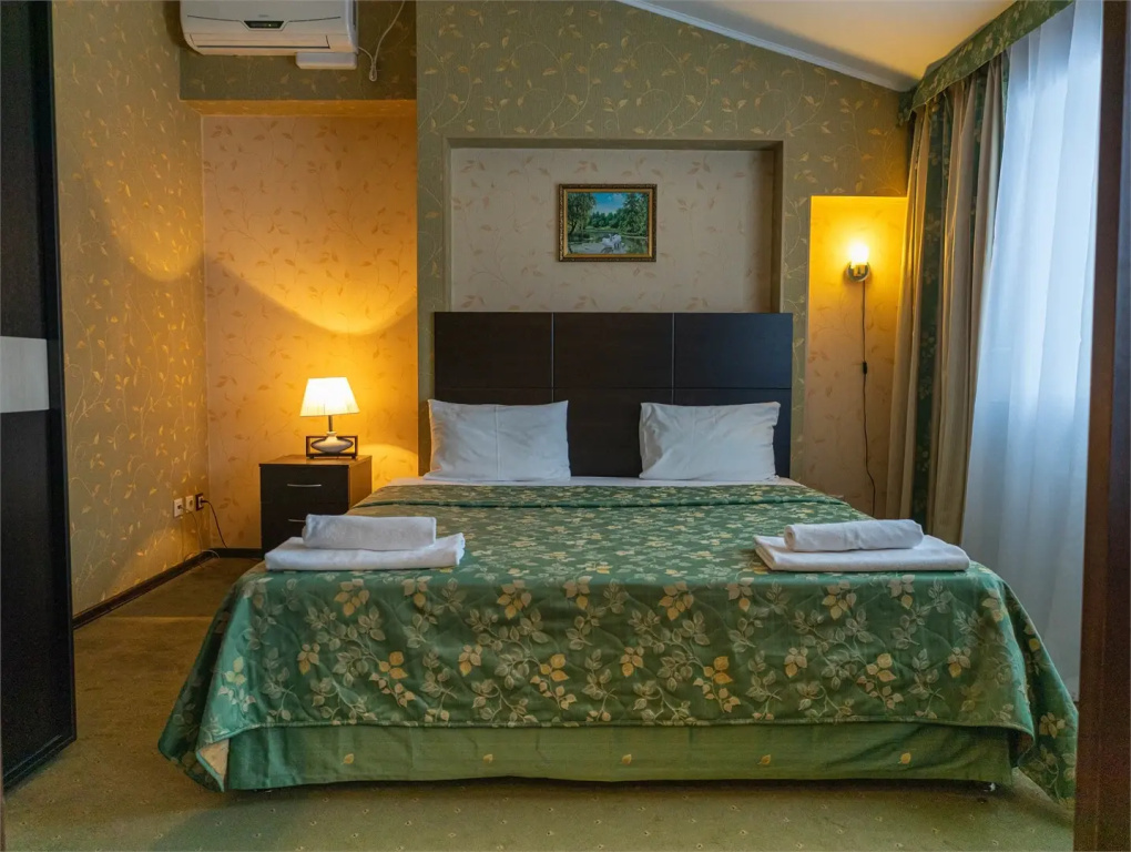 Classic Double Family room (full double bed)