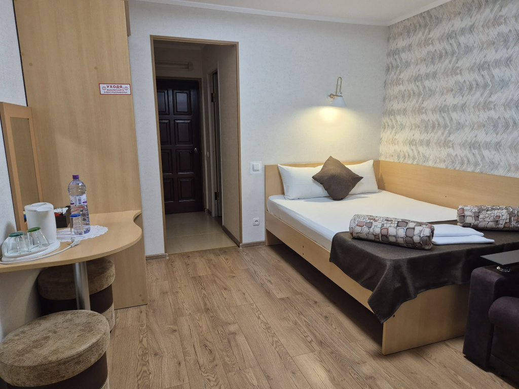 Superior Double room (full double bed)