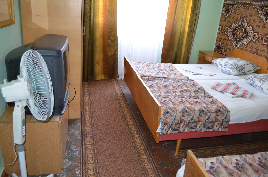 Economy room