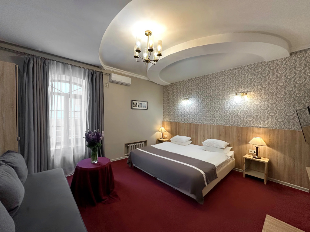 Superior Quadruple room