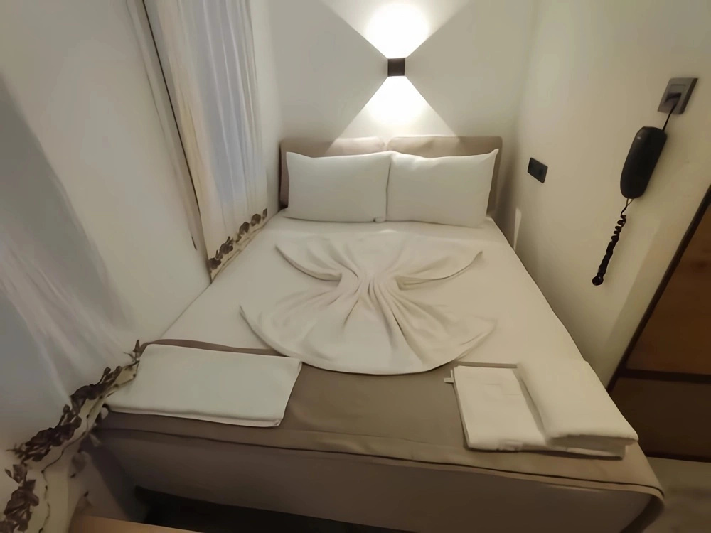 Economy Double room (full double bed)