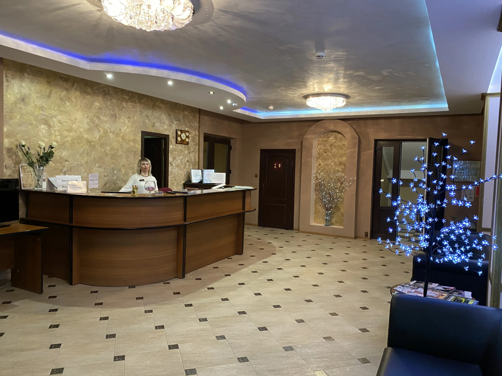 Lobby & Reception